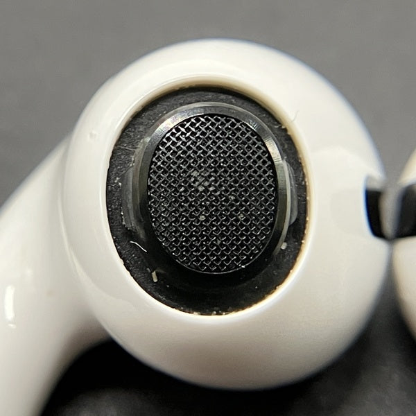 【中古】Apple AirPods Pro MLWK3J/A  (2021/Magsafe)【秋葉原】