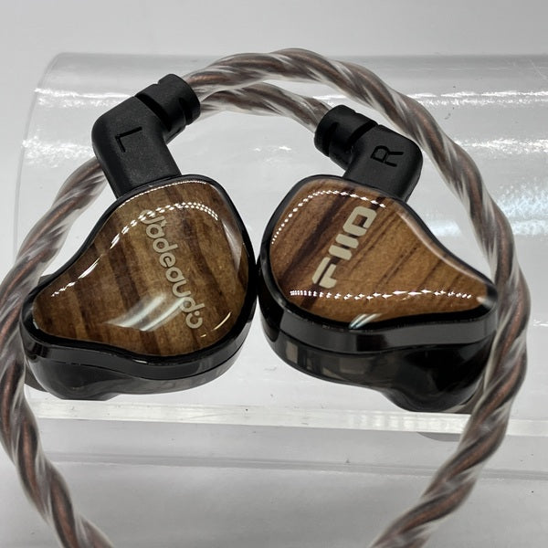 【中古】JH13 Black 【FIO-IEM-JH13-B】【日本橋】