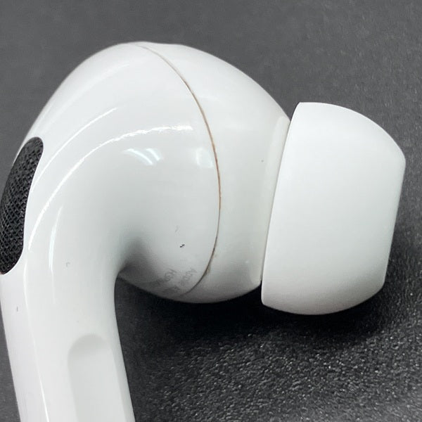 【中古】MagSafe充電ケース(USB-C)付きAirPods Pro(第2世代) MTJV3JA【秋葉原】