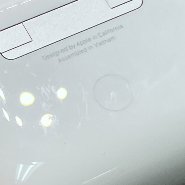 【中古】MagSafe充電ケース(USB-C)付きAirPods Pro(第2世代) MTJV3JA【秋葉原】