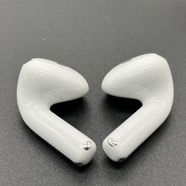 【中古】AirPods 4 MXP93J/A（アクティブノイズキャンセリング搭載）【秋葉原】