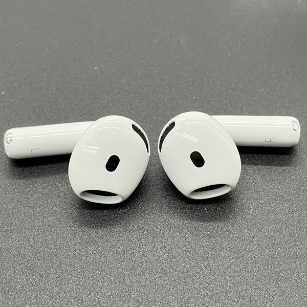 【中古】AirPods 4 MXP93J/A（アクティブノイズキャンセリング搭載）【秋葉原】