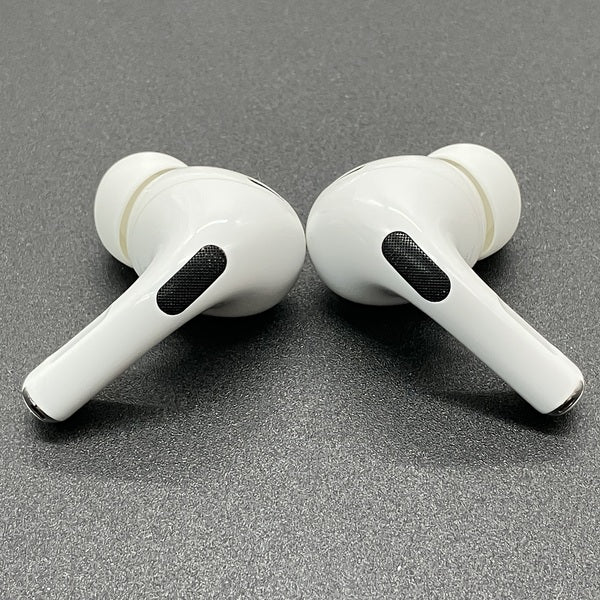【中古】AirPods Pro (第2世代) MQD83J/A【秋葉原】