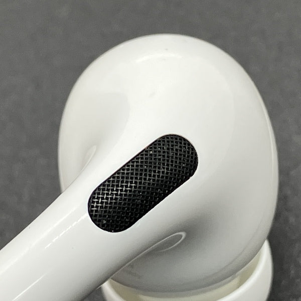 【中古】AirPods Pro (第2世代) MQD83J/A【秋葉原】