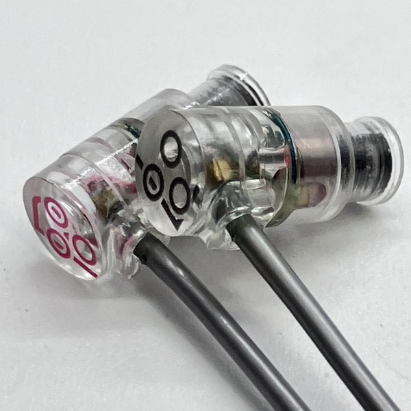 【中古】Quarks（マイク付き）【日本橋】