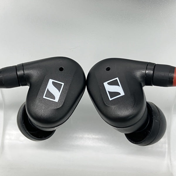【中古】IE 100 PRO BLACK【秋葉原】