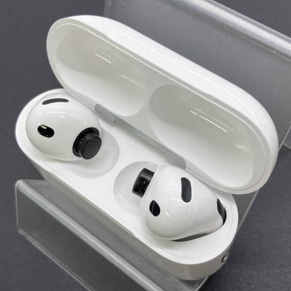 【中古】AirPods Pro 3 MFHP4J/A【秋葉原】