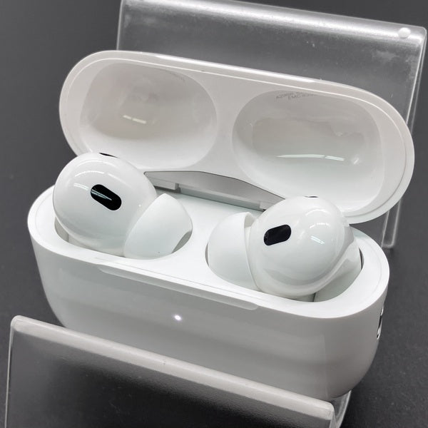 【中古】MagSafe充電ケース(USB-C)付きAirPods Pro(第2世代) MTJV3JA【秋葉原】