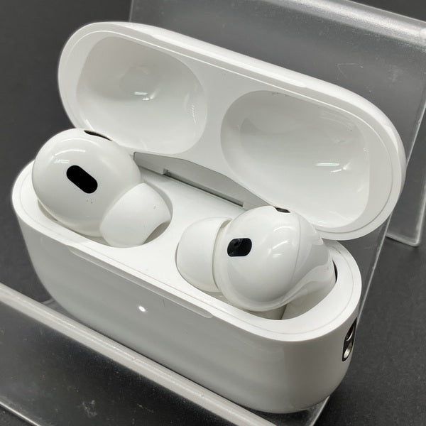【中古】MagSafe充電ケース(USB-C)付きAirPods Pro(第2世代) MTJV3JA【秋葉原】