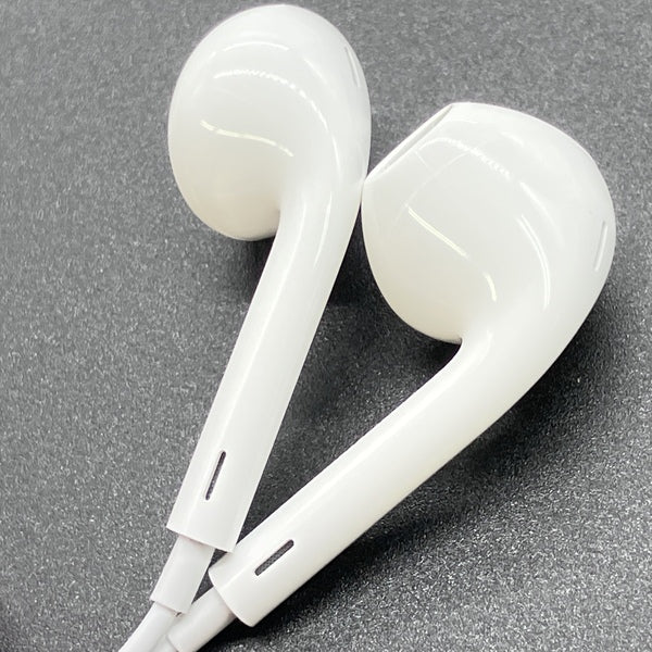 【中古】EarPods（USB-C） インナーイヤー型イヤホン【秋葉原】