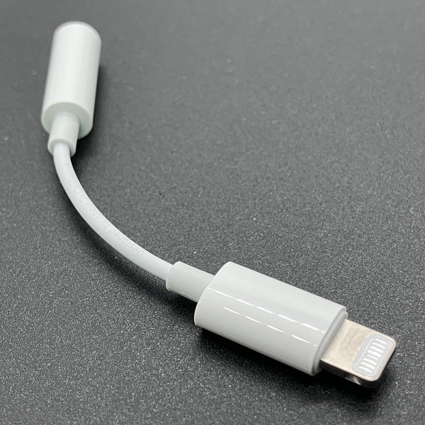 【中古】Lightning - 3.5 mmヘッドフォンジャックアダプタ【秋葉原】