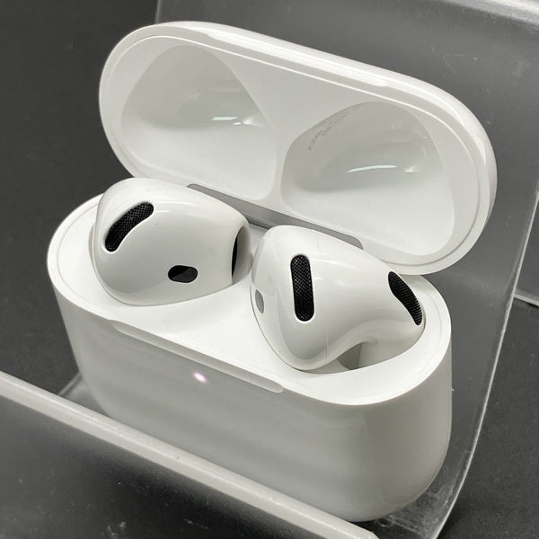 【中古】AirPods 4 MXP93J/A（アクティブノイズキャンセリング搭載）【日本橋】