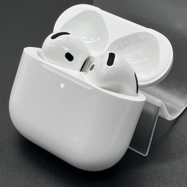 【中古】AirPods 4 MXP93J/A（アクティブノイズキャンセリング搭載）【日本橋】