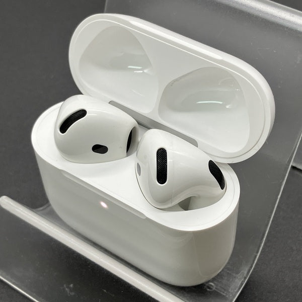 【中古】AirPods 4 MXP63J/A【日本橋】
