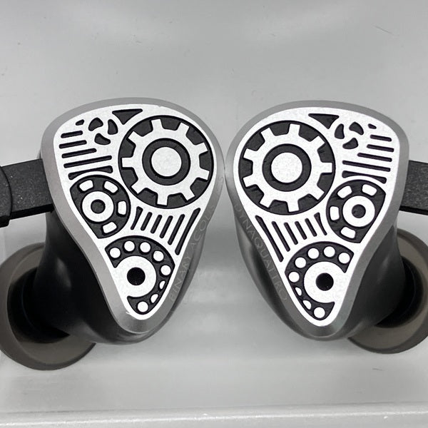 【中古】Dynaquattro【日本橋】