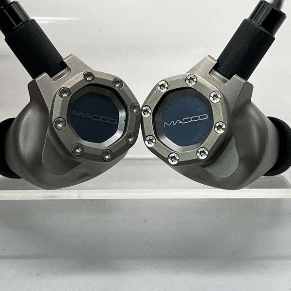 【中古】Typ821 【MDO-T821-TI】【秋葉原】