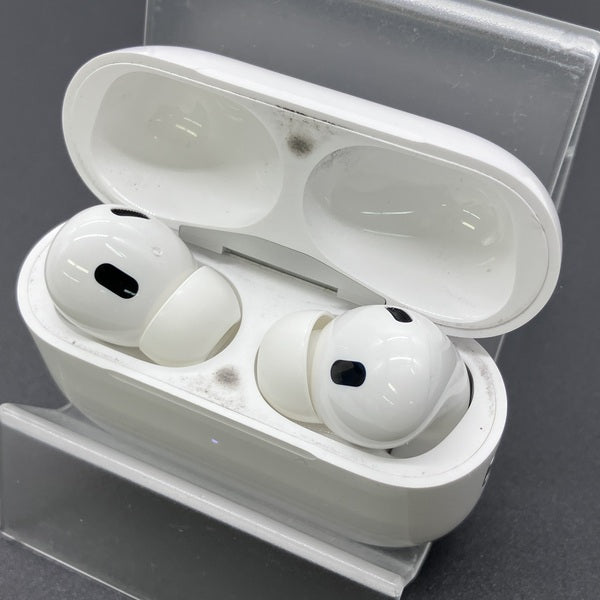 【中古】MagSafe充電ケース(USB-C)付きAirPods Pro(第2世代) MTJV3JA【日本橋】