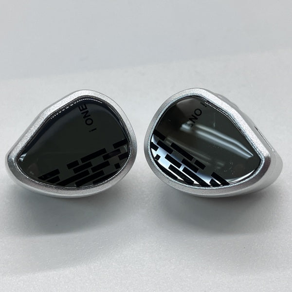 【中古】TRI iONE（ケーブル欠品）【秋葉原】