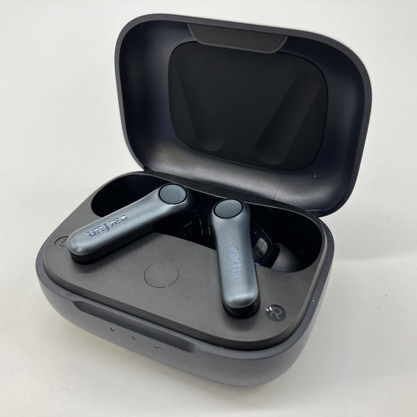 【中古】Air Pro 4 - Black【秋葉原】