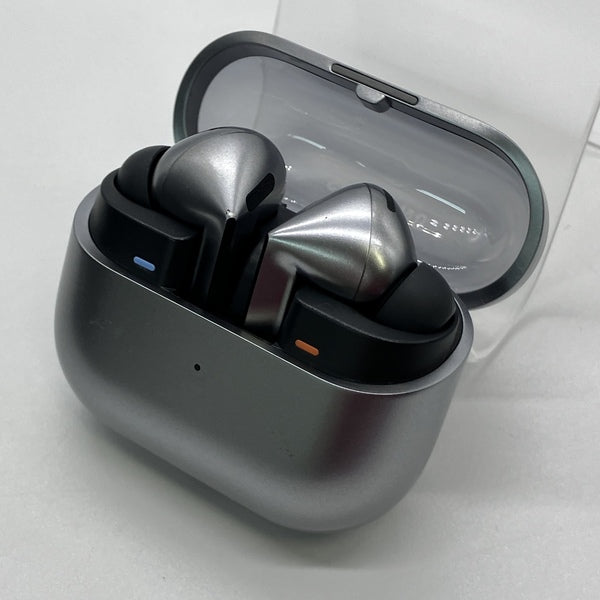 【中古】Galaxy Buds3 Pro シルバー 【SM-R630NZAAXJP】【秋葉原】