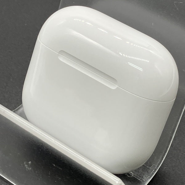 【中古】AirPods 4 MXP93J/A（アクティブノイズキャンセリング搭載）【日本橋】