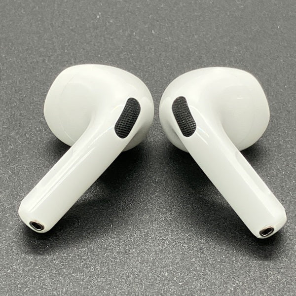 【中古】AirPods 4 MXP93J/A（アクティブノイズキャンセリング搭載）【日本橋】