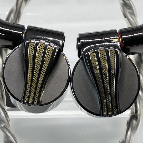 【中古】FD7 【FIO-IEM-FD7-B】【日本橋】