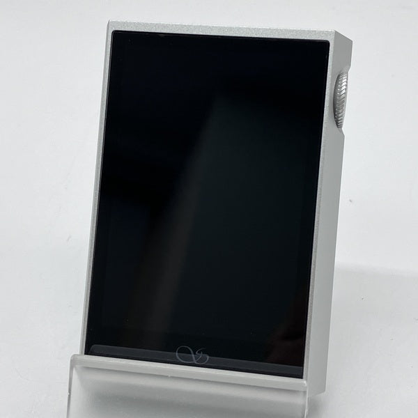 【中古】M1 Plus Silver【秋葉原】