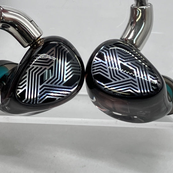 【中古】FA19 【FIO-IEM-FA19-B】【秋葉原】